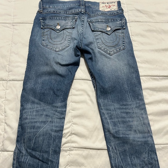 Selling because it’s just not my style - Picture 3 of 3